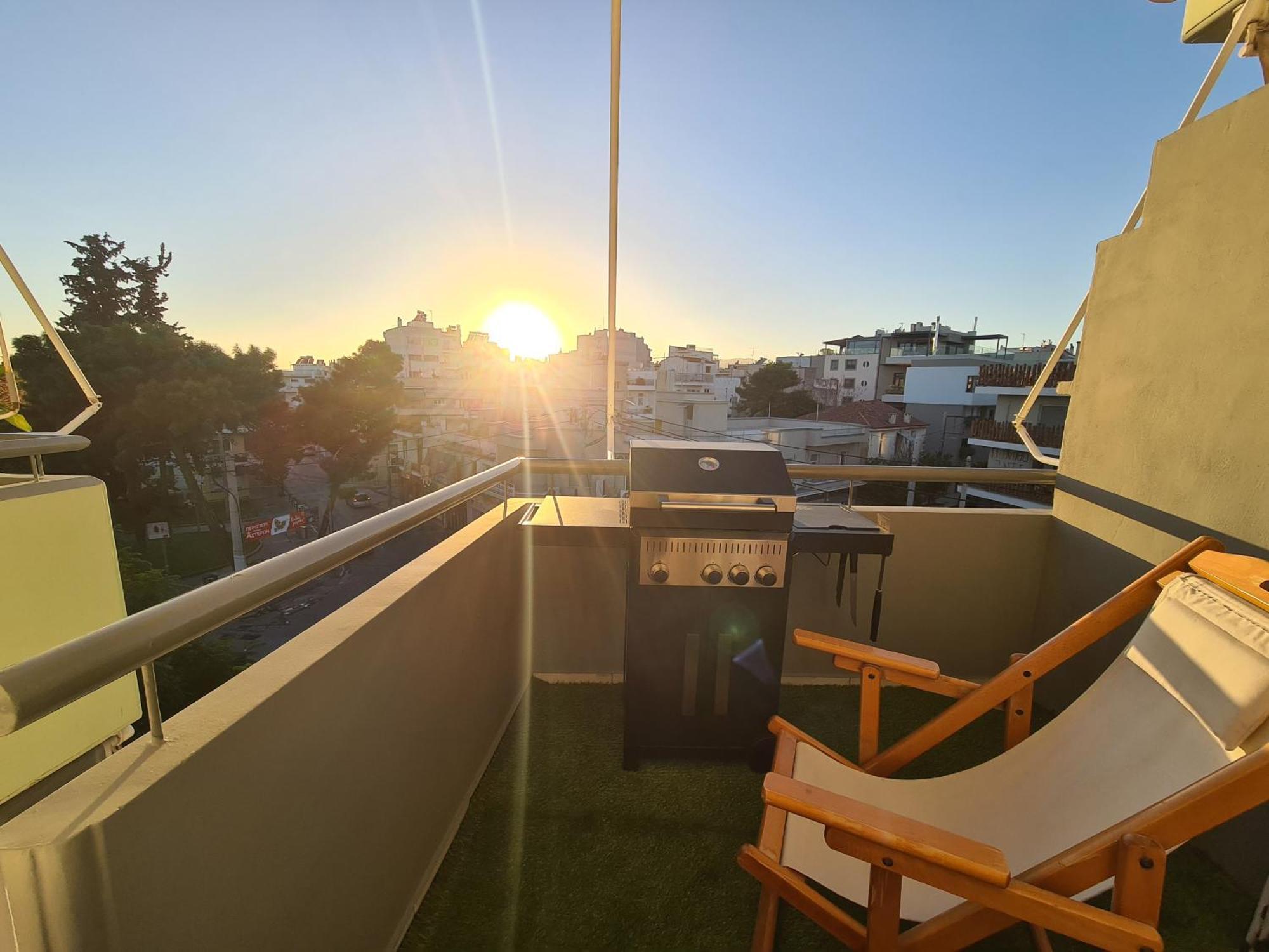 Sunny Home Private Jacuzzi Hydromassage Acropolis & Lycabettus Far View Parking 300M Metro Peristeri Atenas Exterior foto