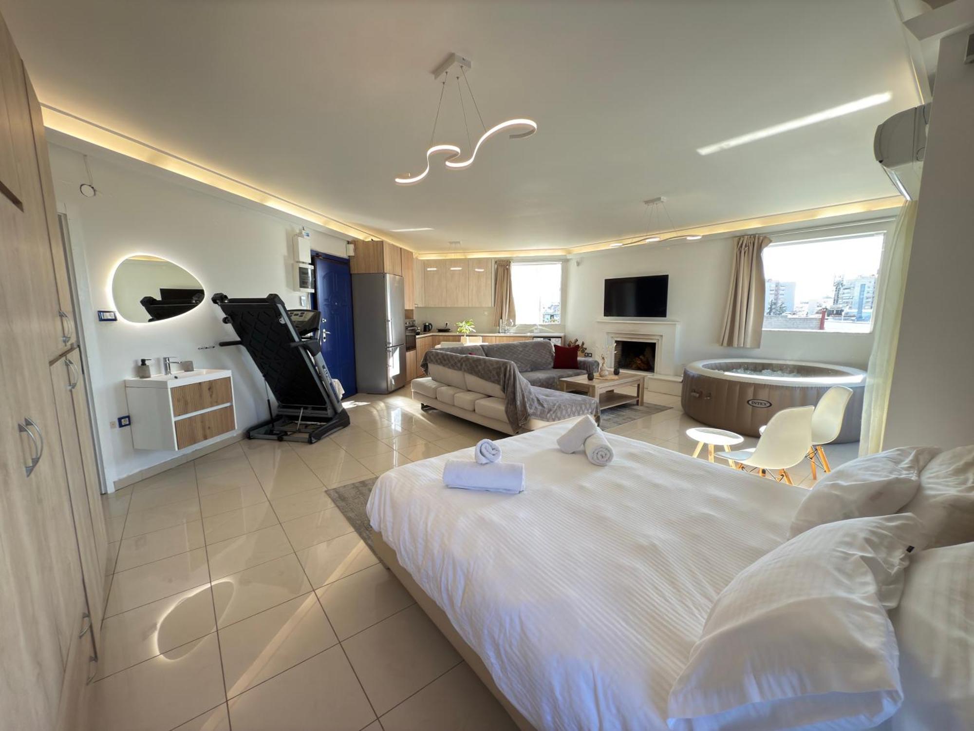 Sunny Home Private Jacuzzi Hydromassage Acropolis & Lycabettus Far View Parking 300M Metro Peristeri Atenas Exterior foto