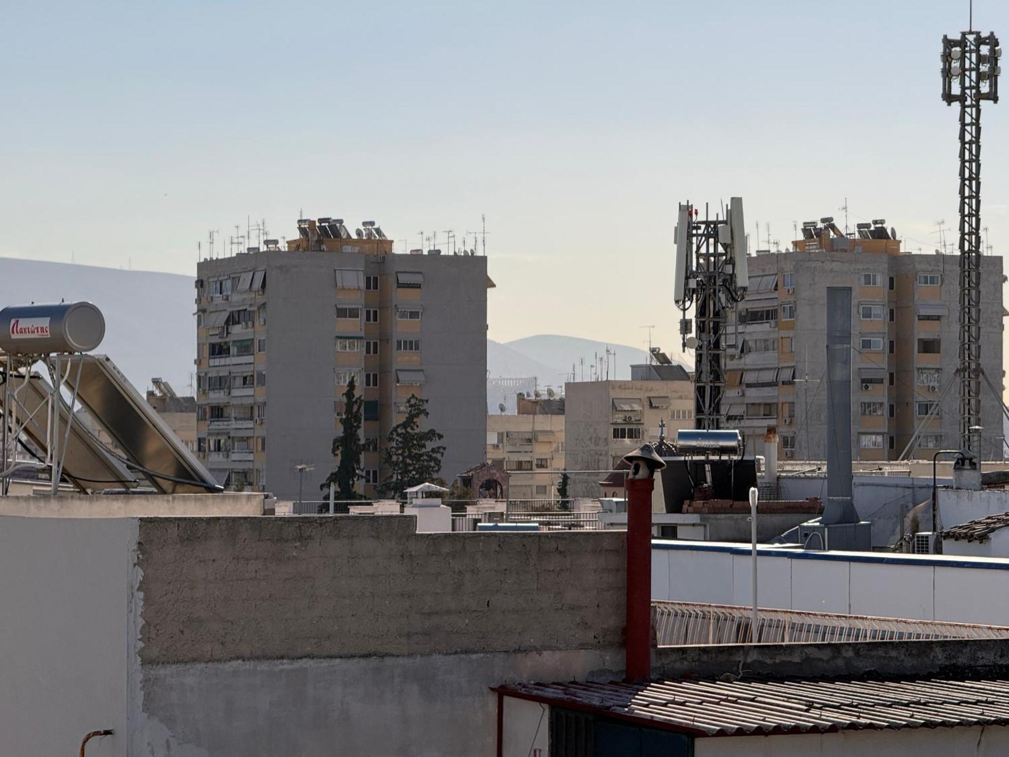 Sunny Home Private Jacuzzi Hydromassage Acropolis & Lycabettus Far View Parking 300M Metro Peristeri Atenas Exterior foto