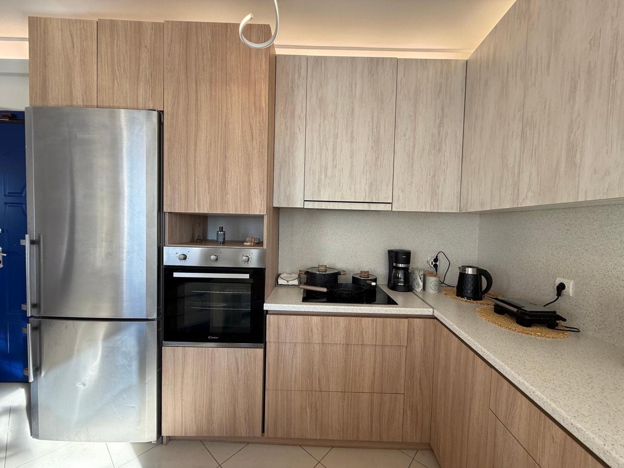 Sunny Home Private Jacuzzi Hydromassage Acropolis & Lycabettus Far View Parking 300M Metro Peristeri Atenas Exterior foto