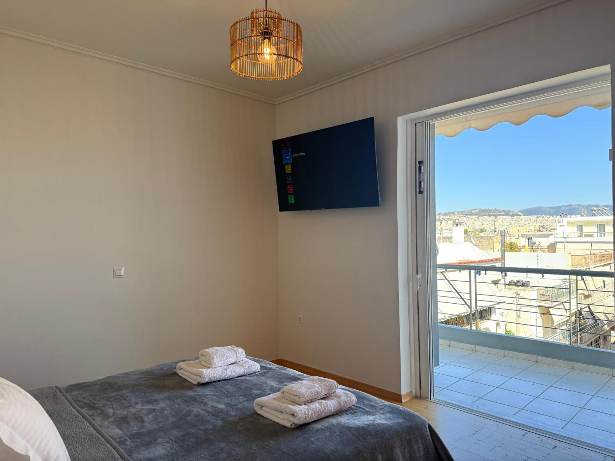 Sunny Home Private Jacuzzi Hydromassage Acropolis & Lycabettus Far View Parking 300M Metro Peristeri Atenas Exterior foto