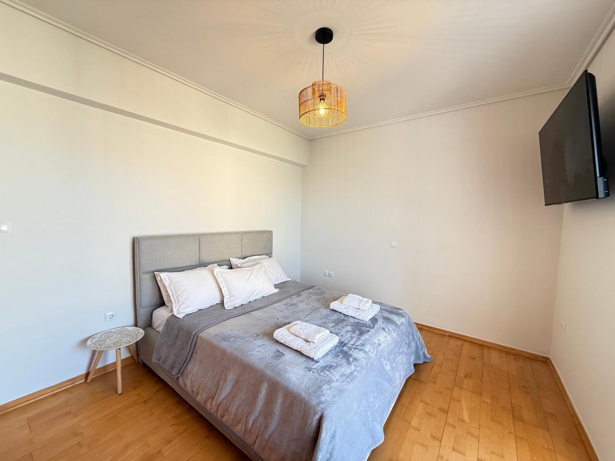 Sunny Home Private Jacuzzi Hydromassage Acropolis & Lycabettus Far View Parking 300M Metro Peristeri Atenas Exterior foto