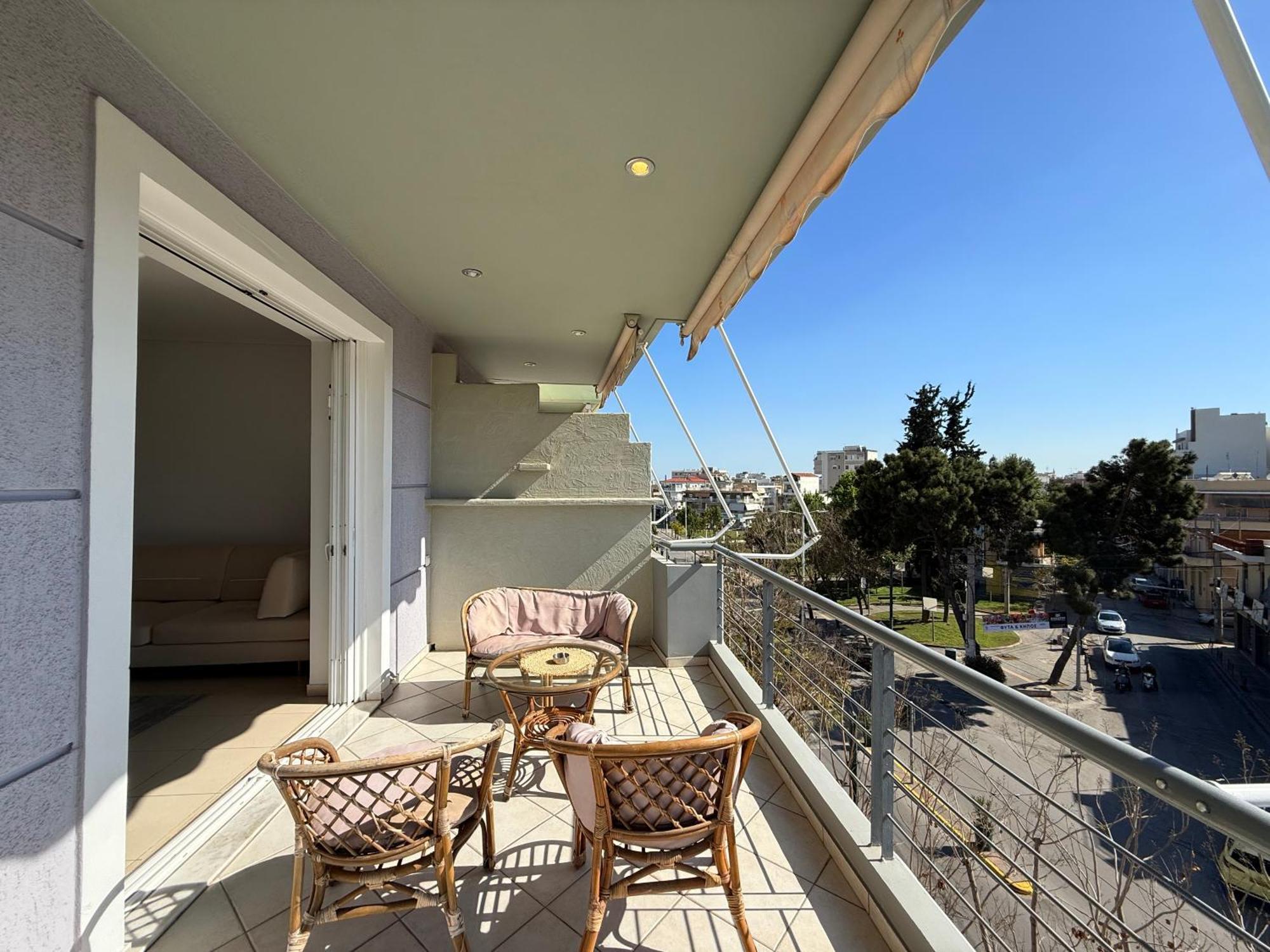 Sunny Home Private Jacuzzi Hydromassage Acropolis & Lycabettus Far View Parking 300M Metro Peristeri Atenas Exterior foto