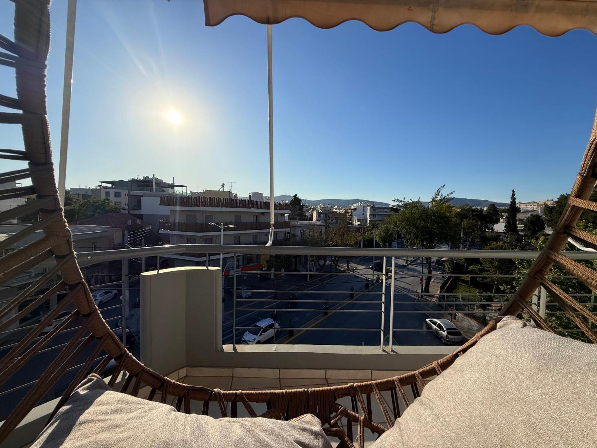 Sunny Home Private Jacuzzi Hydromassage Acropolis & Lycabettus Far View Parking 300M Metro Peristeri Atenas Exterior foto