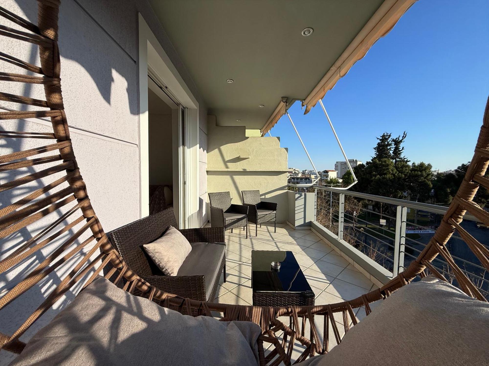 Sunny Home Private Jacuzzi Hydromassage Acropolis & Lycabettus Far View Parking 300M Metro Peristeri Atenas Exterior foto