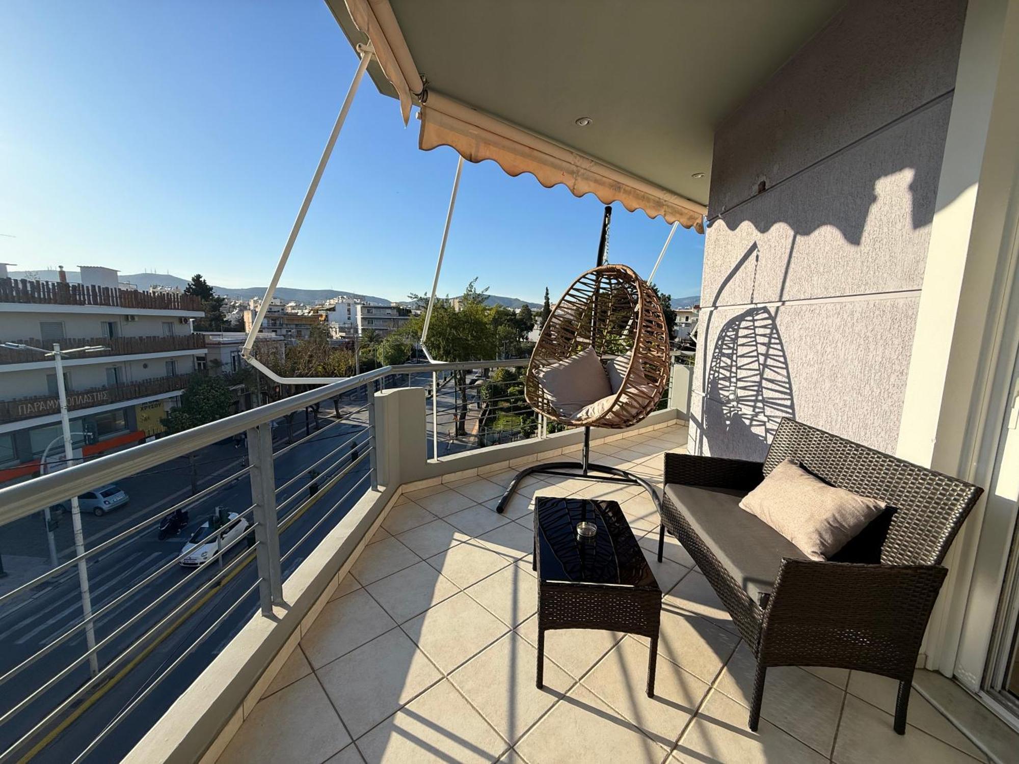 Sunny Home Private Jacuzzi Hydromassage Acropolis & Lycabettus Far View Parking 300M Metro Peristeri Atenas Exterior foto